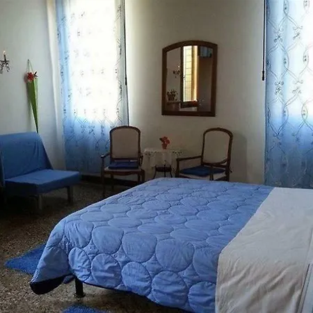 Ca' Contarini מלון