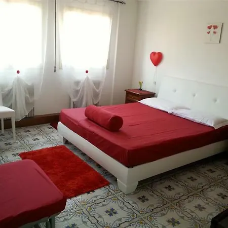 Ca' Contarini מלון 3*