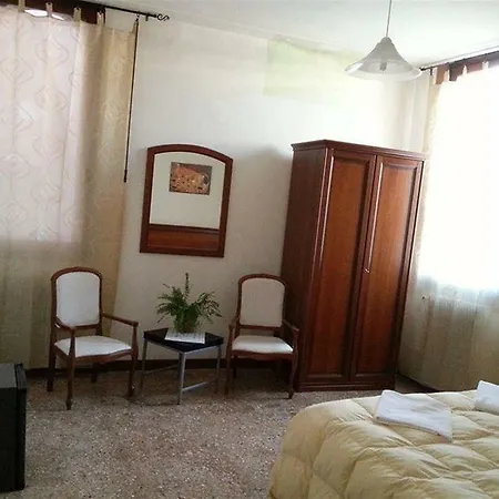 מלון Ca' Contarini 3*